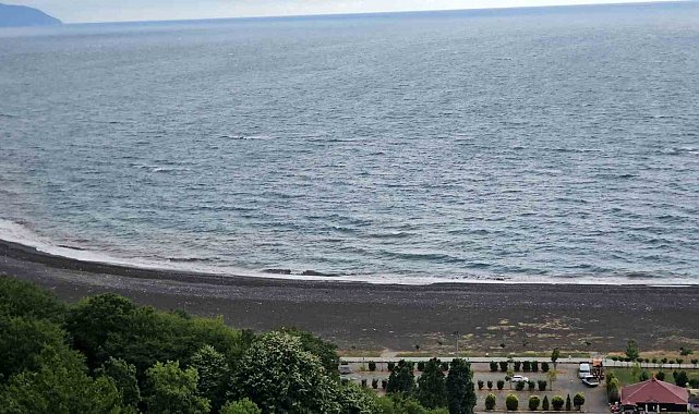 Zonguldak'ta sıcaklık 9 derece düştü, denize girişler yasaklandı