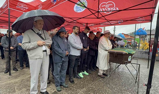 Zonguldaklı denizci Kadir Kamilçelebi son yolculuğuna uğurlandı
