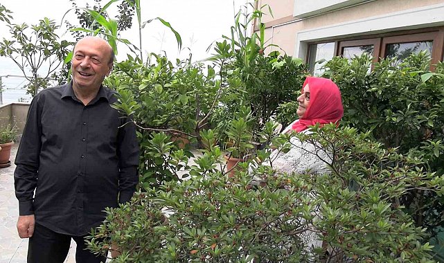 102 saksıyla köy hayatını apartman balkonuna taşıdılar
