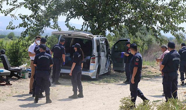 2 gündür kayıp olarak aranan adam aracında ölü bulundu