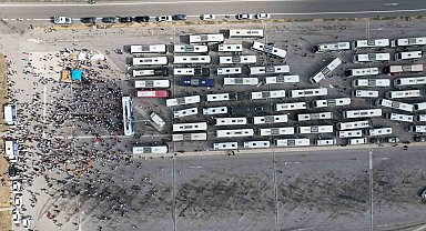 300 otobüs, 15 bin AK Parti mensubu, İstanbul'dan Ankara'ya yola çıktı