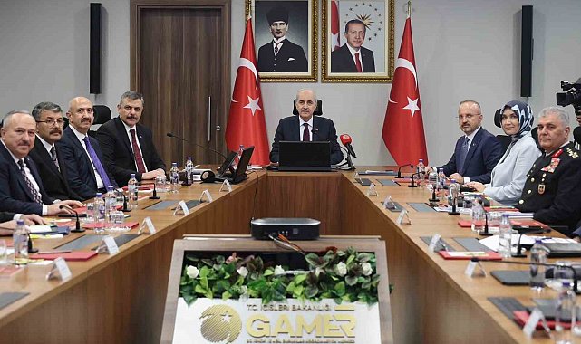 'Milli Dayanışma ve Toplumsal Bütünleşmenin Güçlendirilmesi' konulu güvenlik toplantısı başladı