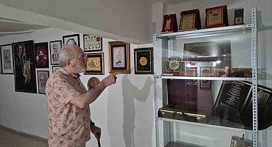 49 ülke ve 80 şehir gezerek yarım asırdır tarihi eser topluyor