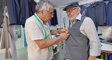 54 yıllık terzi Coşgun, 'Yörük Kültürü'nü iğne iplikle yaşatıyor