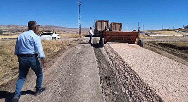 76 yıllık köy yolunda genişletme çalışması kurban kesilerek başladı