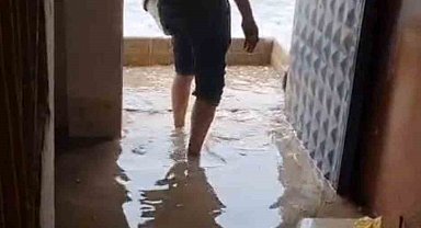 Adana'da şiddetli sağanak