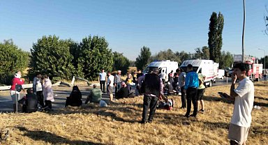 Afyon'da kontrolden çıkan yolcu otobüsü devrildi: Yaralılar var