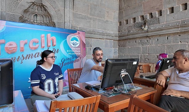 Aile Akademisi'nden 2 bin 657 öğrenciye tercih danışmanlığı hizmeti