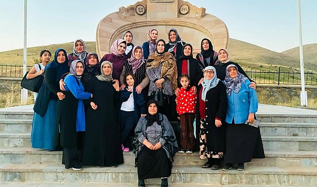 AK Parti Erzincan Kadın Kolları Otlukbeli'nde kadınlarla buluştu