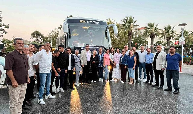 AK Parti İzmir'den 25'inci yıl buluşmasına 5 bin kişilik çıkarma