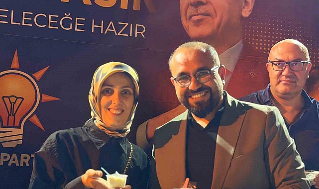 AK Parti'den dondurma ikramı