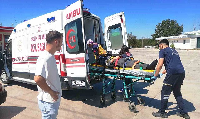 Akaryakıt istasyonu önündeki kaza kamerada