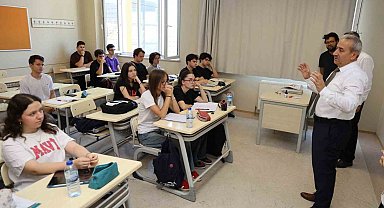 Akbaş DYK kurslarında öğrencilerle buluştu