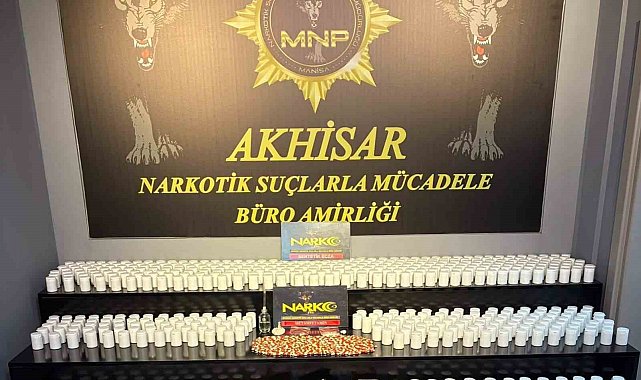 Akhisar'da uyuşturucu operasyonunda 2 şüpheli tutuklandı