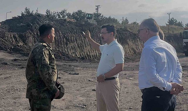 Akyaka Kaymakamı Demirtaş, Ermenistan sınırındaki demiryolu yenileme çalışmalarını yerinde inceledi