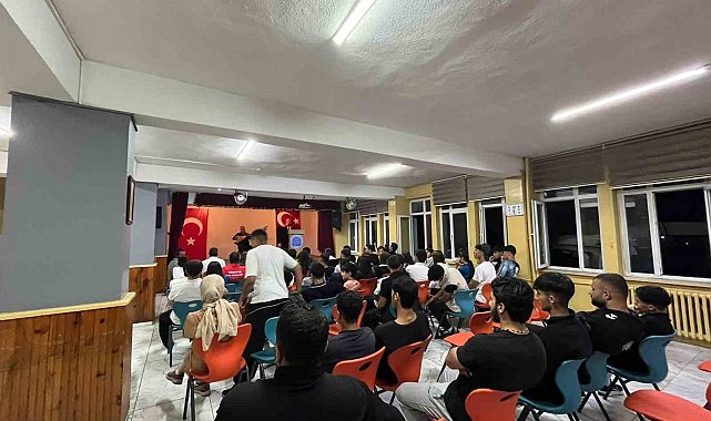 Akyaka'da rafting sporcularına aşık geleneğiyle unutulmaz gece
