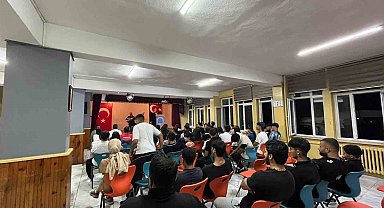 Akyaka'da rafting sporcularına aşık geleneğiyle unutulmaz gece
