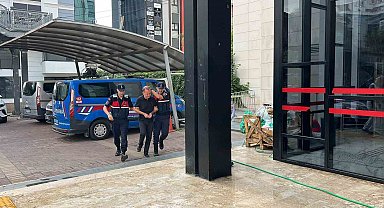 Alanya'da eşini ve kayınvalidesini bıçakladıktan sonra intihar girişimini canlı yayınlayan şahıs tutuklandı