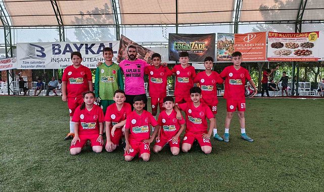 Alaşehir'de Kur'an kursu öğrencileri futbol sahasında buluştu