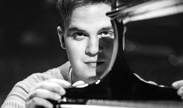 Alman piyanist LEVI.SCT, Türkiye'deki ilk konserini 28 Kasım'da verecek