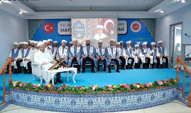 Almus'ta 41 hafız icazet belgelerini aldı
