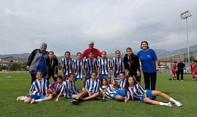 ANALİG Futbol Türkiye Şampiyonası Erzincan'da sona erdi