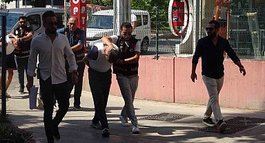 Antalya'da cinayetle sonuçlanan otomobile silahlı saldırıya olayına 3 gözaltı