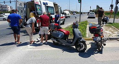 Antalya'da devrilen motosikletli yaralandı