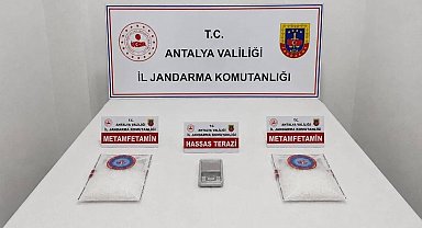 Antalya'da otel odasında uyuşturucuya 2 tutuklama