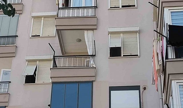 Antalya'da yaşlı anne ve kızı aynı evde ölü bulundu