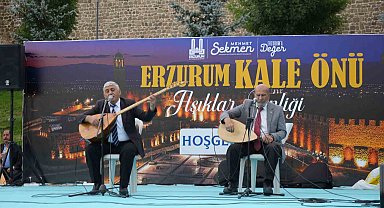 Aşıklar kale önünde buluştu