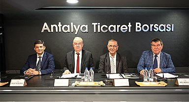 ATB Başkanı Çandır: ''Antalya ihracatı Türkiye ortalamasının 10 puan üzerinde büyüdü''