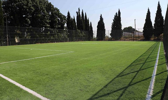 Avşar Mahallesine yeni halı saha
