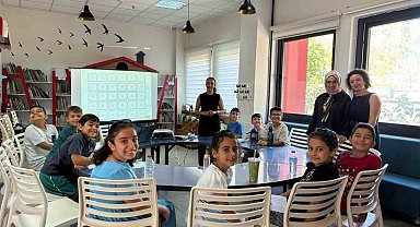 Aydın'da çocuklar kütüphanede drama ile keşfetti