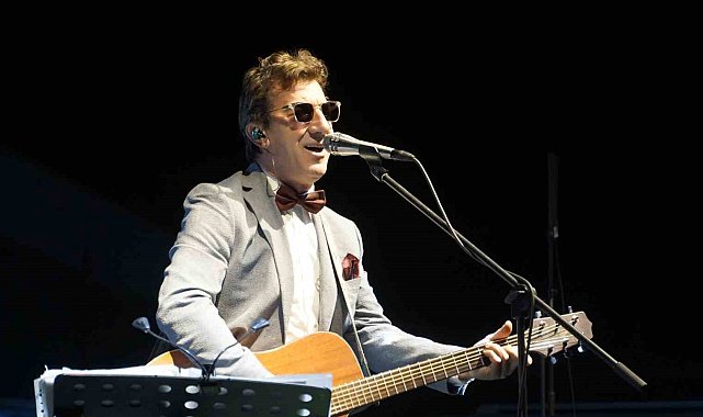 Ayna Grubu Şuhut'ta sevenleriyle buluştu