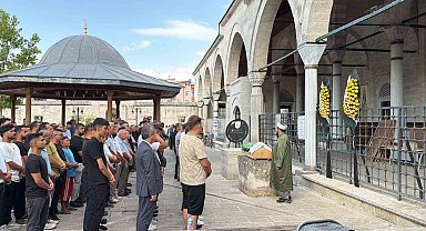 Babaeski'de derede boğulan çocuk gözyaşlarıyla son yolculuğuna uğurlandı