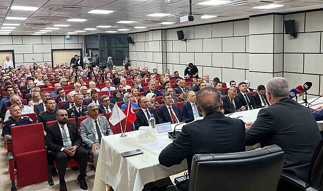 Bakan Bolat: "2025 yılı itibarıyla mal ihracatımızı 273,2 milyar dolara yükselterek Cumhuriyet tarihimizin en yüksek ihracat seviyesine ulaştık"