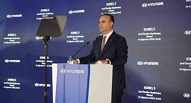 Bakan Kacır: "İhracatımızı 36 milyar dolardan 278 milyar dolara çıkardık"