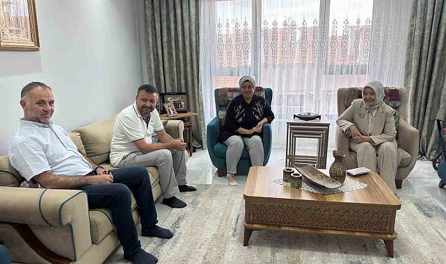Bakan Yardımcısı Leman Yenigün'den koruyucu aileye ziyaret