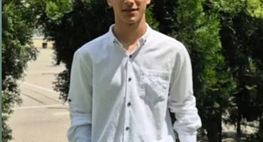 Banyoya girdikten sonra odasında ölü bulundu: 19 yaşındaki genç toprağa verildi