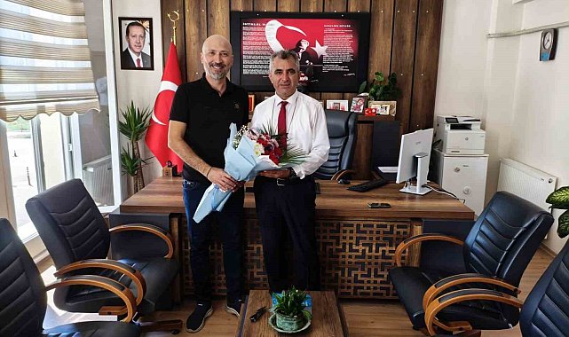 Başkan Arıkan, İlçe Milli Eğitim Müdürü Uğurlu ile görüştü