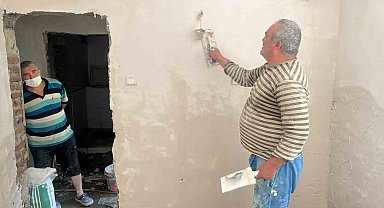 Başkan Başdeğirmen'den, talepte bulunan aileye sıva ve beton desteği