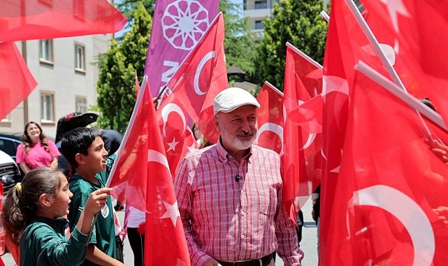 Başkan Çolakbayrakdar: "En kıymetli hazinemiz yavrularımıza daha sağlıklı ortamlar hazırlıyoruz"