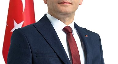 Başkan Habil Dökmeci, "CHP'den ayrılmıyor, Yeni Parti'ye geçmiyorum"