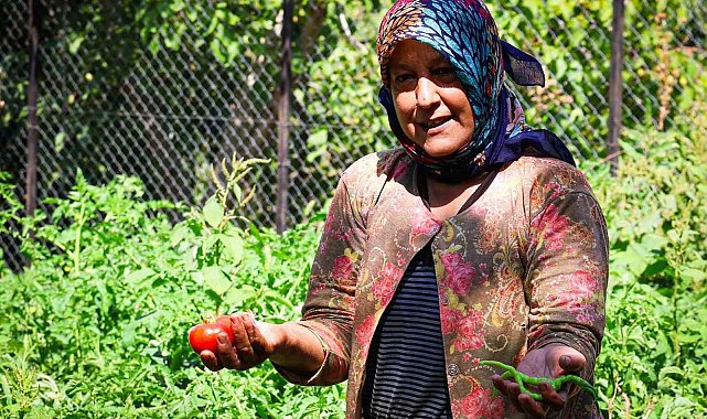 Başkan Tugay sözünü tuttu: Beydağlı çiftçinin 30 yıllık su hasreti sona erdi