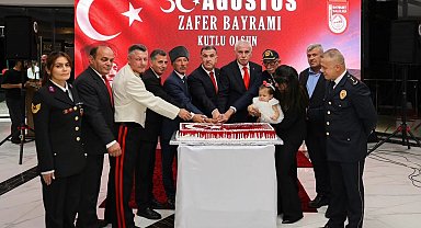 Bayburt'ta 30 Ağustos Zafer Bayramı resepsiyonu düzenlendi