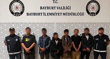 Bayburt'ta 6 düzensiz göçmen yakalandı