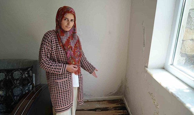 Bayburt'ta bir yıldır evlerden su çıkıyor: Duvarlar çatladı, aileler tedirgin