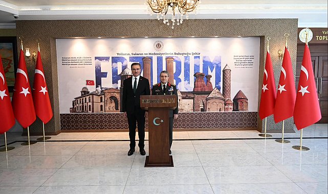 Bayraktaroğlu Paşa Erzurum'daydı