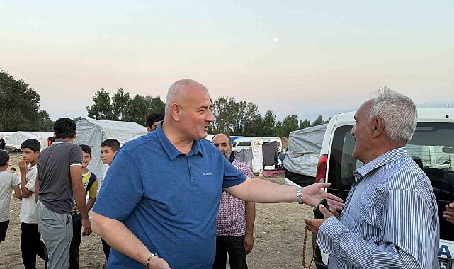 Belediye başkanı ve kaymakam, fındık işçileriyle buluştu